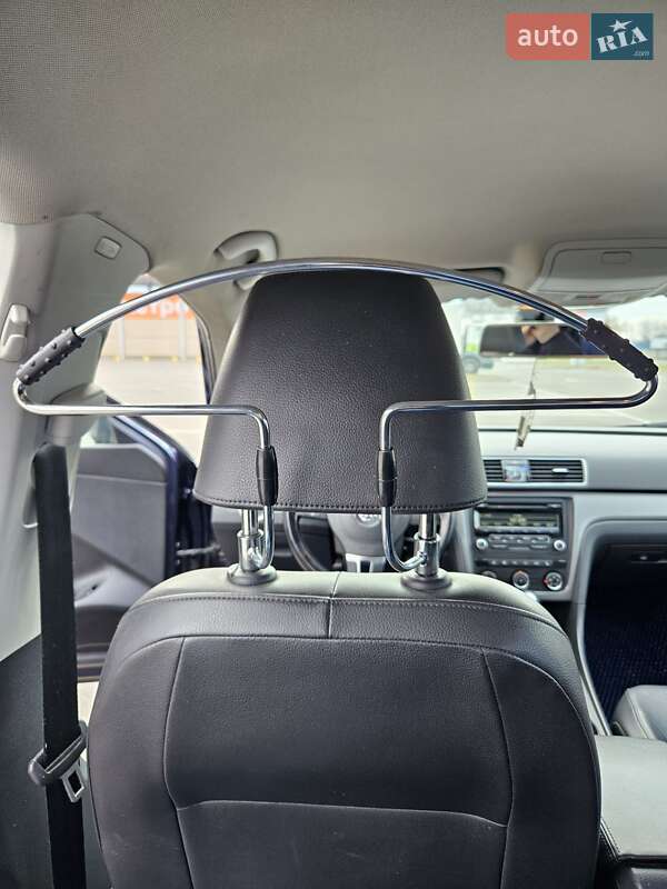 Седан Volkswagen Passat 2013 в Борисполе