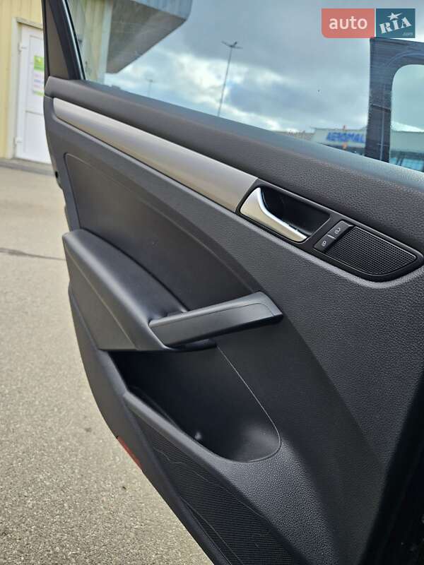 Седан Volkswagen Passat 2013 в Борисполе