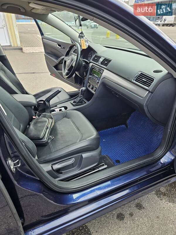 Седан Volkswagen Passat 2013 в Борисполе