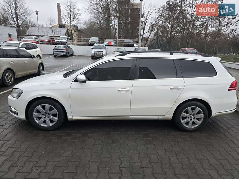 Универсал Volkswagen Passat 2011 в Черновцах фото 2 Универсал Volkswagen Passat 2011 в Черновцах