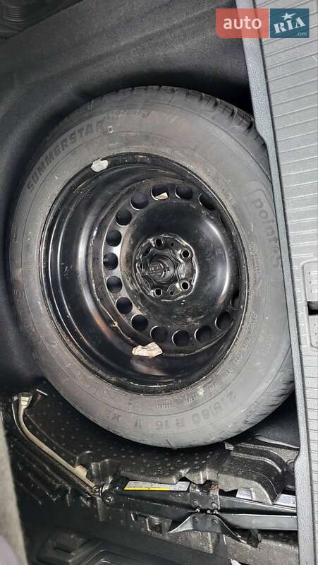 Універсал Volkswagen Passat 2016 в Калуші