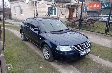 Седан Volkswagen Passat 2003 в Борщеве