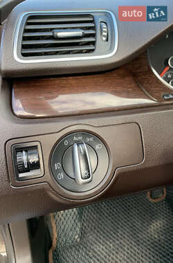 Универсал Volkswagen Passat 2011 в 