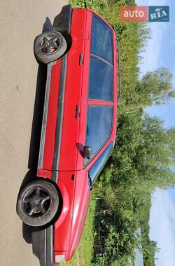 Универсал Volkswagen Passat 1989 в 