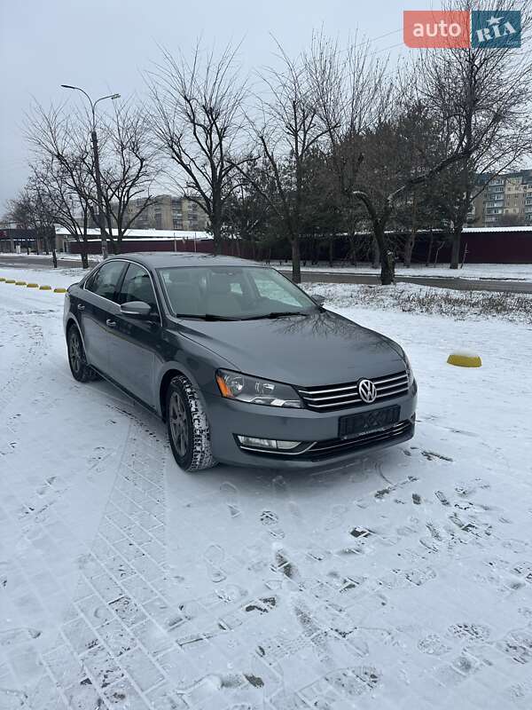 Седан Volkswagen Passat 2015 в Кам'янському