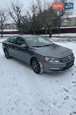 Седан Volkswagen Passat 2015 в Кам'янському