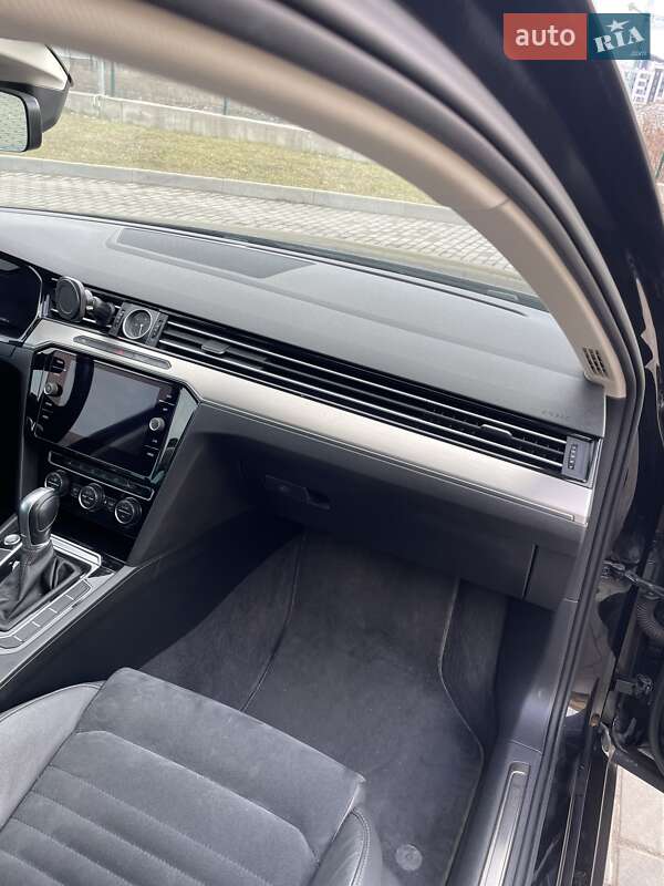 Универсал Volkswagen Passat 2018 в Ровно