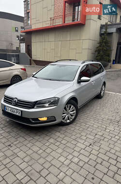 Універсал Volkswagen Passat 2012 в Дніпрі