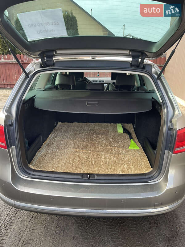 Універсал Volkswagen Passat 2013 в Маневичах