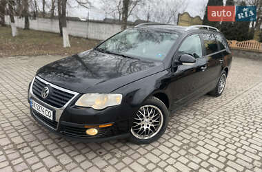 Универсал Volkswagen Passat 2006 в Теофиполе