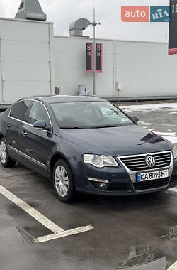 Седан Volkswagen Passat 2008 в Києві