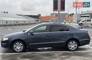 Седан Volkswagen Passat 2008 в Киеве