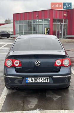 Седан Volkswagen Passat 2008 в Киеве