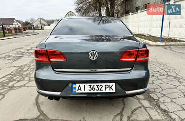 Седан Volkswagen Passat 2013 в Звягелі