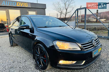 Седан Volkswagen Passat 2013 в Иршаве