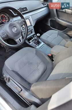 Универсал Volkswagen Passat 2011 в 