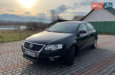 Седан Volkswagen Passat 2005 в Тячеве