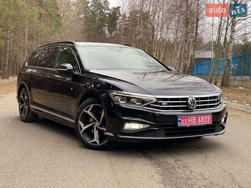 Універсал Volkswagen Passat 2021 в Бучі