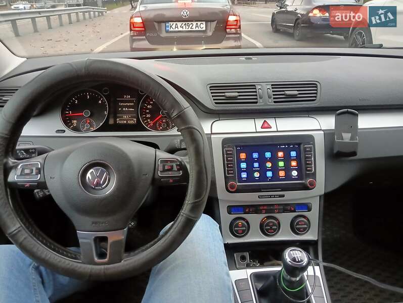 Универсал Volkswagen Passat 2009 в 