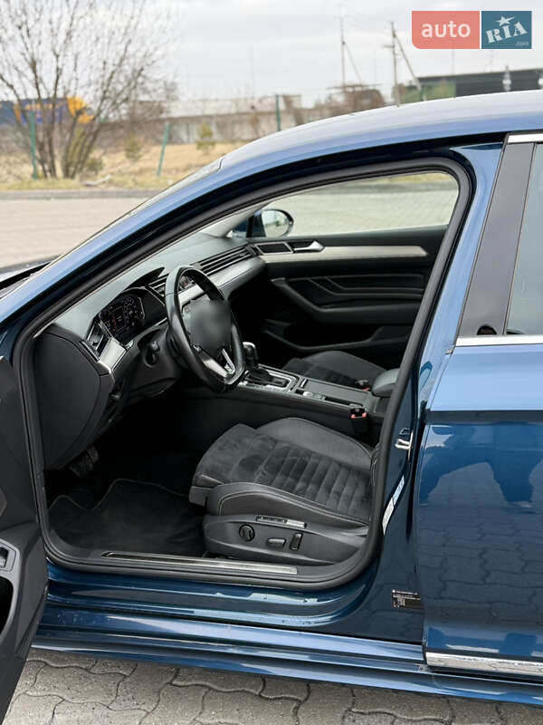 Седан Volkswagen Passat 2020 в Рава-Русской