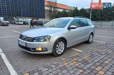 Універсал Volkswagen Passat 2011 в Луцьку