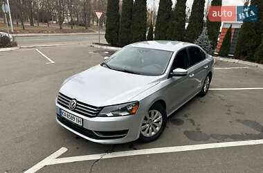 Седан Volkswagen Passat 2013 в Києві