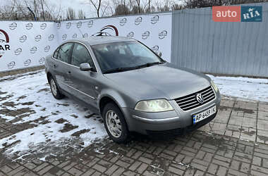 Седан Volkswagen Passat 2003 в Днепре