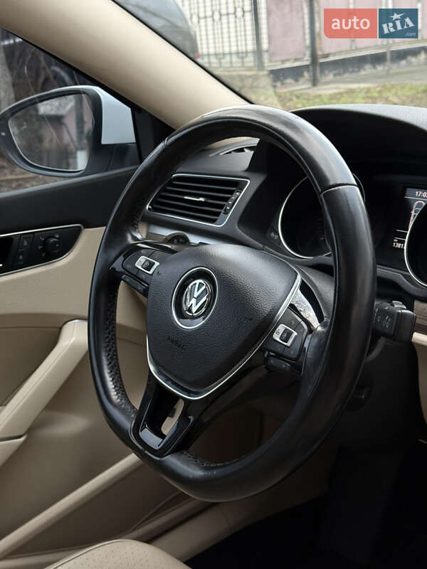 Седан Volkswagen Passat 2018 в Киеве фото 24 Седан Volkswagen Passat 2018 в Киеве