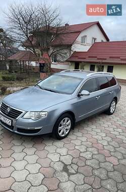 Універсал Volkswagen Passat 2010 в Рогатині