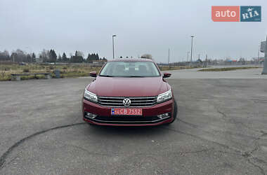 Седан Volkswagen Passat 2017 в 