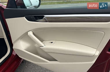 Седан Volkswagen Passat 2017 в 