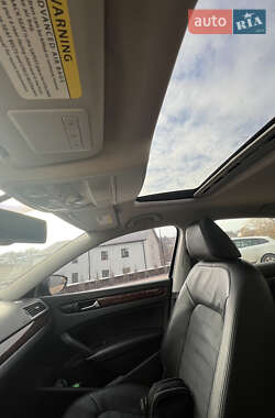 Седан Volkswagen Passat 2012 в 