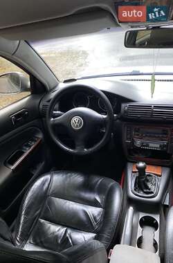 Седан Volkswagen Passat 2005 в Іллінцях