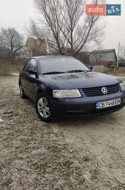 Седан Volkswagen Passat 2000 в Чернігові