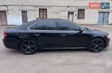 Седан Volkswagen Passat 2011 в Чернигове