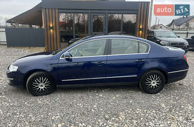 Седан Volkswagen Passat 2005 в Яворові