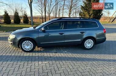 Универсал Volkswagen Passat 2010 в 