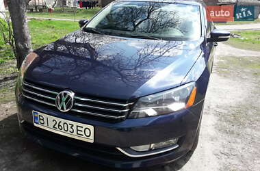 Седан Volkswagen Passat 2013 в Гребінці