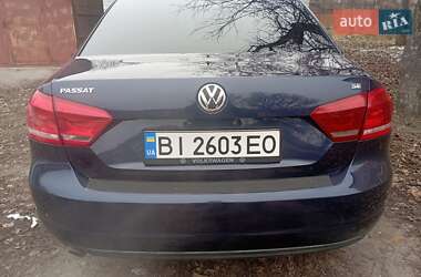 Седан Volkswagen Passat 2013 в Гребенке