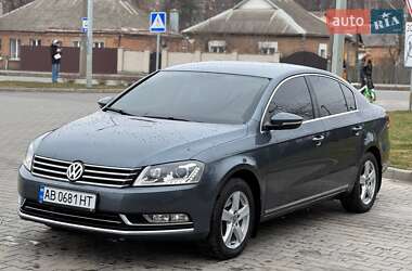 Седан Volkswagen Passat 2011 в Виннице