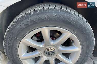 Седан Volkswagen Passat 2004 в 