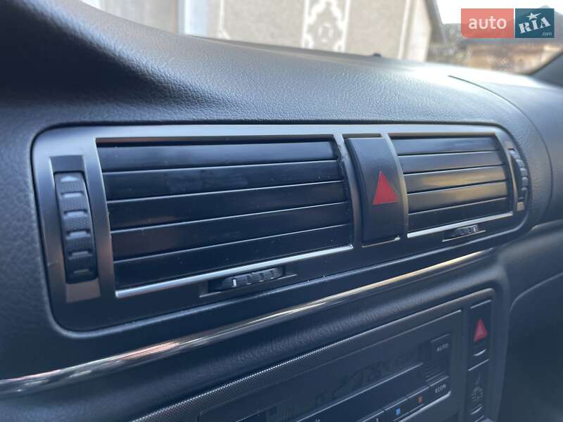 Седан Volkswagen Passat 2004 в Тернополе