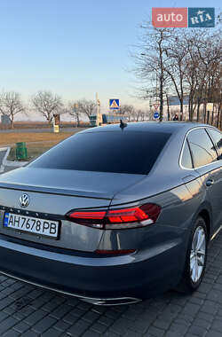 Седан Volkswagen Passat 2020 в Одесі