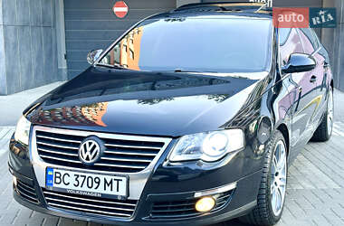 Седан Volkswagen Passat 2010 в Львові