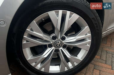 Универсал Volkswagen Passat 2015 в 