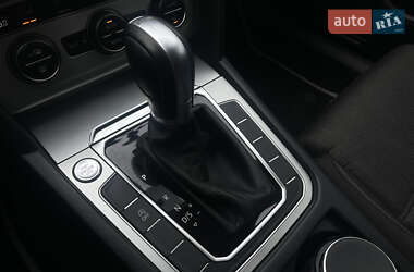 Универсал Volkswagen Passat 2015 в 