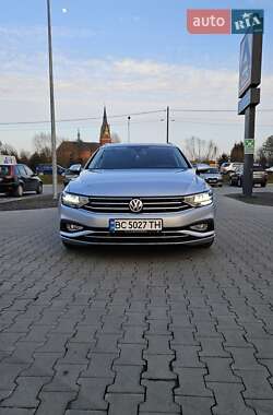 Универсал Volkswagen Passat 2019 в Львове