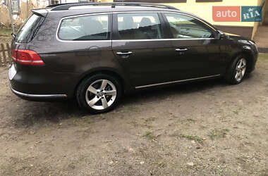 Універсал Volkswagen Passat 2014 в 