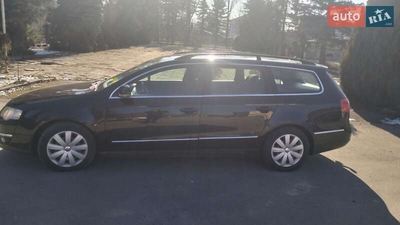 Універсал Volkswagen Passat 2008 в Тисмениці