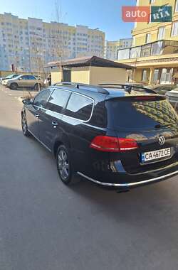 Універсал Volkswagen Passat 2011 в Києві